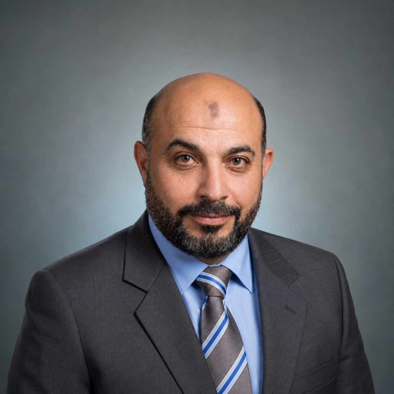 المحامي الأستاذ حسين محمد اقديح